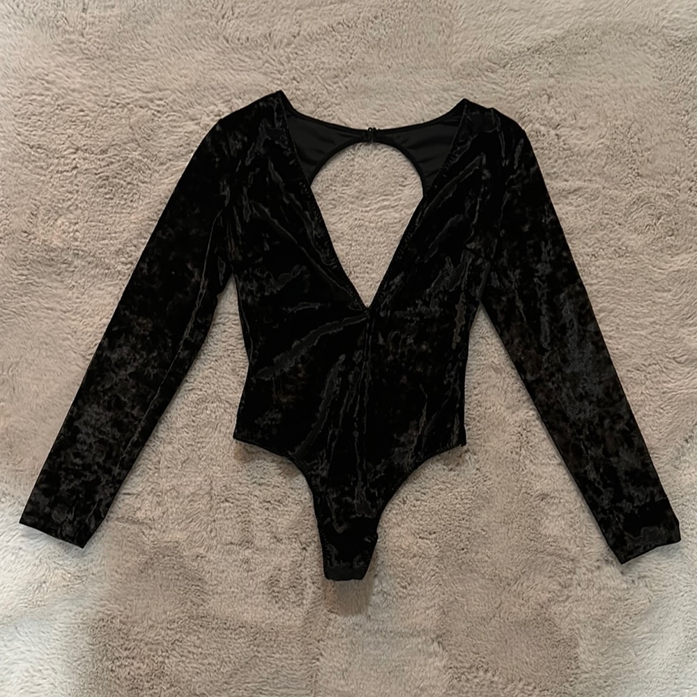 Elegant Black Velvet Women's Top